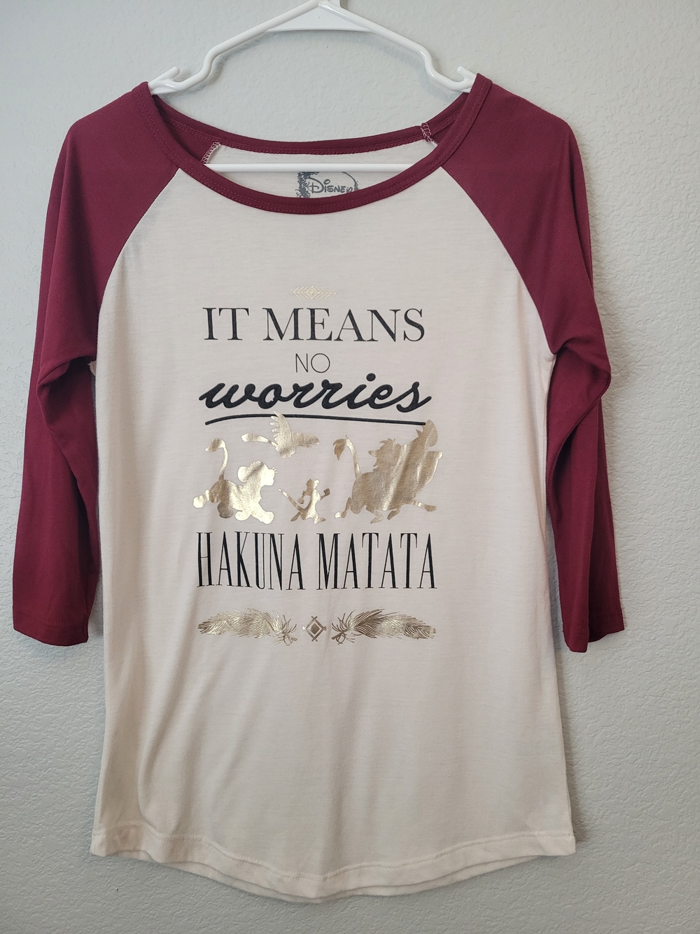 Disney Women’s Hakuna Matata Raglan Tee - Cream & Burgundy